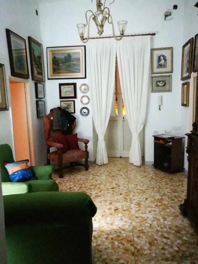 Arturo'S House Apartment เนเปิลส์ ภายนอก รูปภาพ